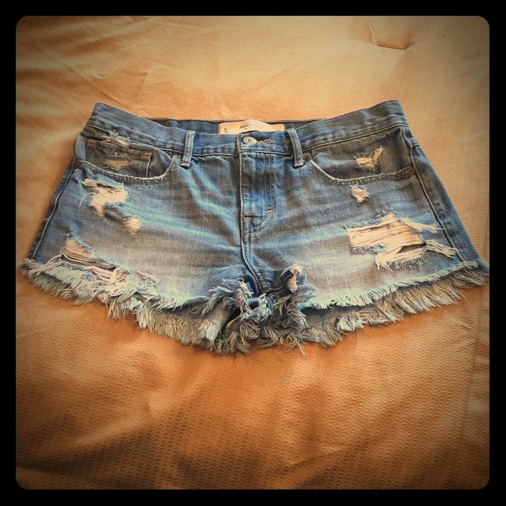 Abercrombie & Fitch Denim Shorts Size 6 Waist 28